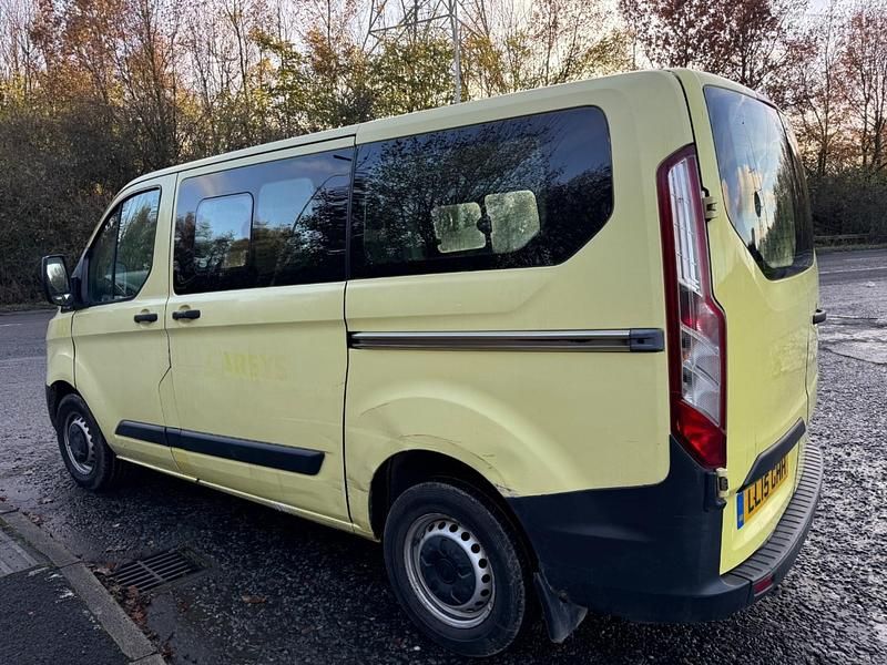 Used Ford Transit Custom 100 HP (73 kW) 2015 White Estate