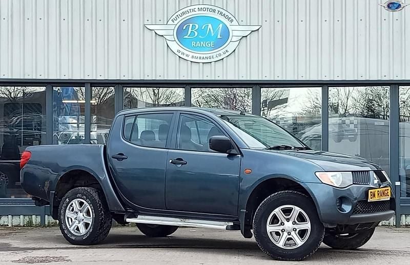 Used Mitsubishi L200 134 HP (98 kW) 2009 Grey Pickup