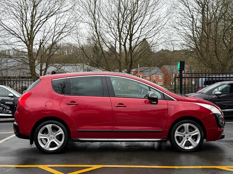Used Peugeot 3008 Allure 2012 Red Hatchback