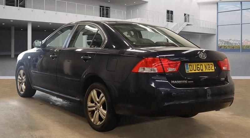 Used Kia Magentis 2010 Blue Sedan