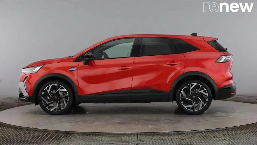 Used Renault Symbioz Iconic Esprit Alpine 143 HP (105 kW) 2025 Red  SUV