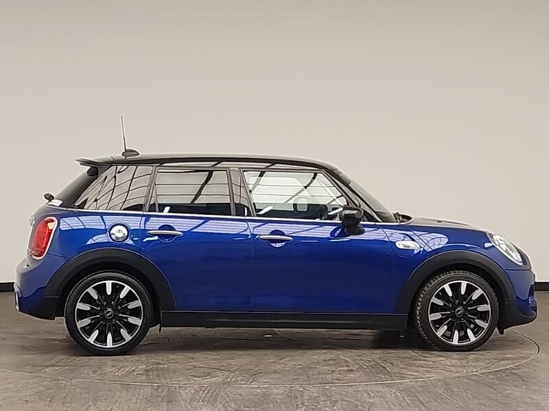 Used Mini Cooper S Exclusive 192 HP (141 kW) 2019 Blue Hatchback