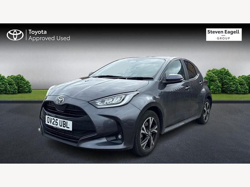 Used Toyota Yaris Hybrid Design 2025 Grey Hatchback