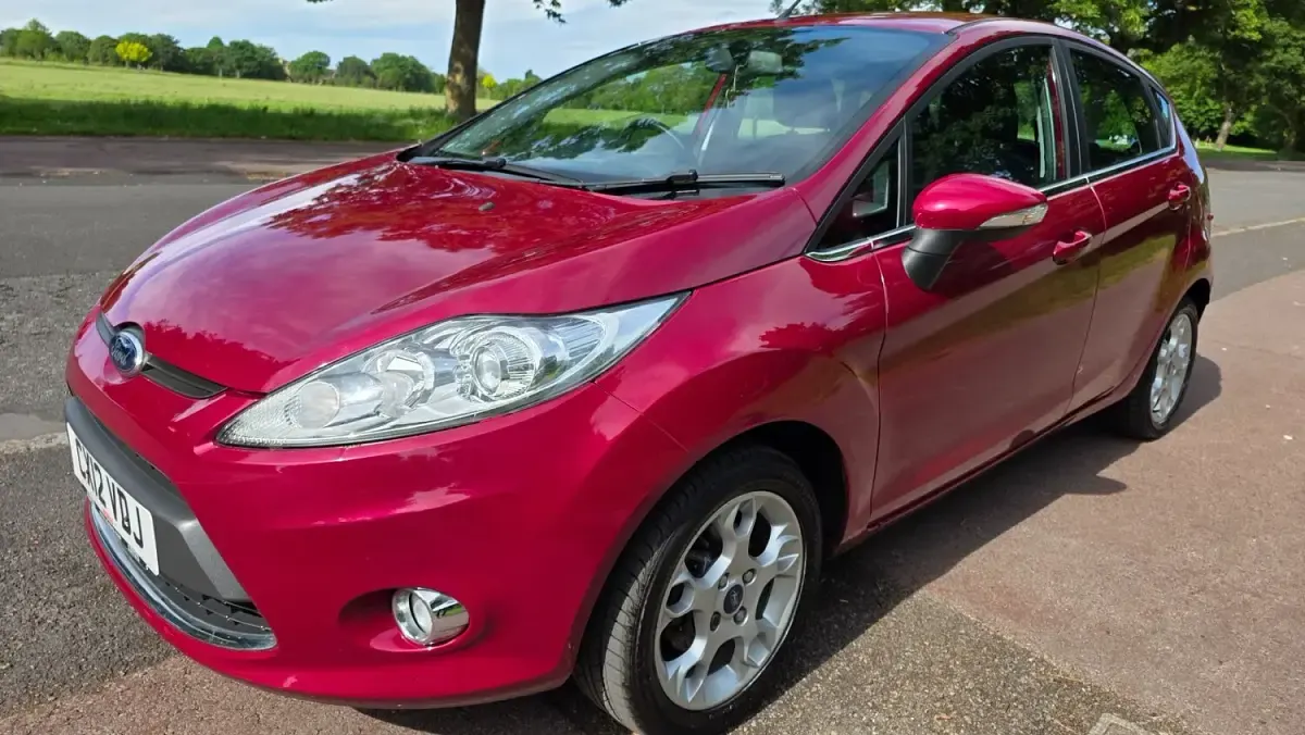 Used Ford Fiesta Zetec 2012 Red Hatchback