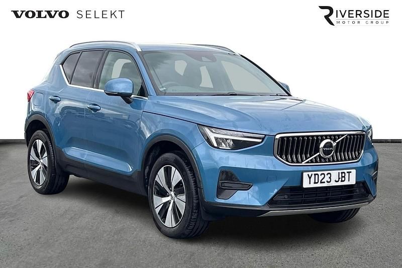 Used Volvo XC40 Core 211 HP (155 kW) 2023 Fjord blue SUV