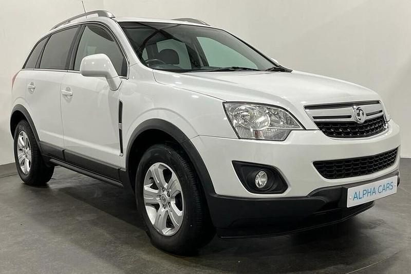 White Used 2014 Vauxhall Antara S SUV | £2,995 (Good price) - Image 1/1