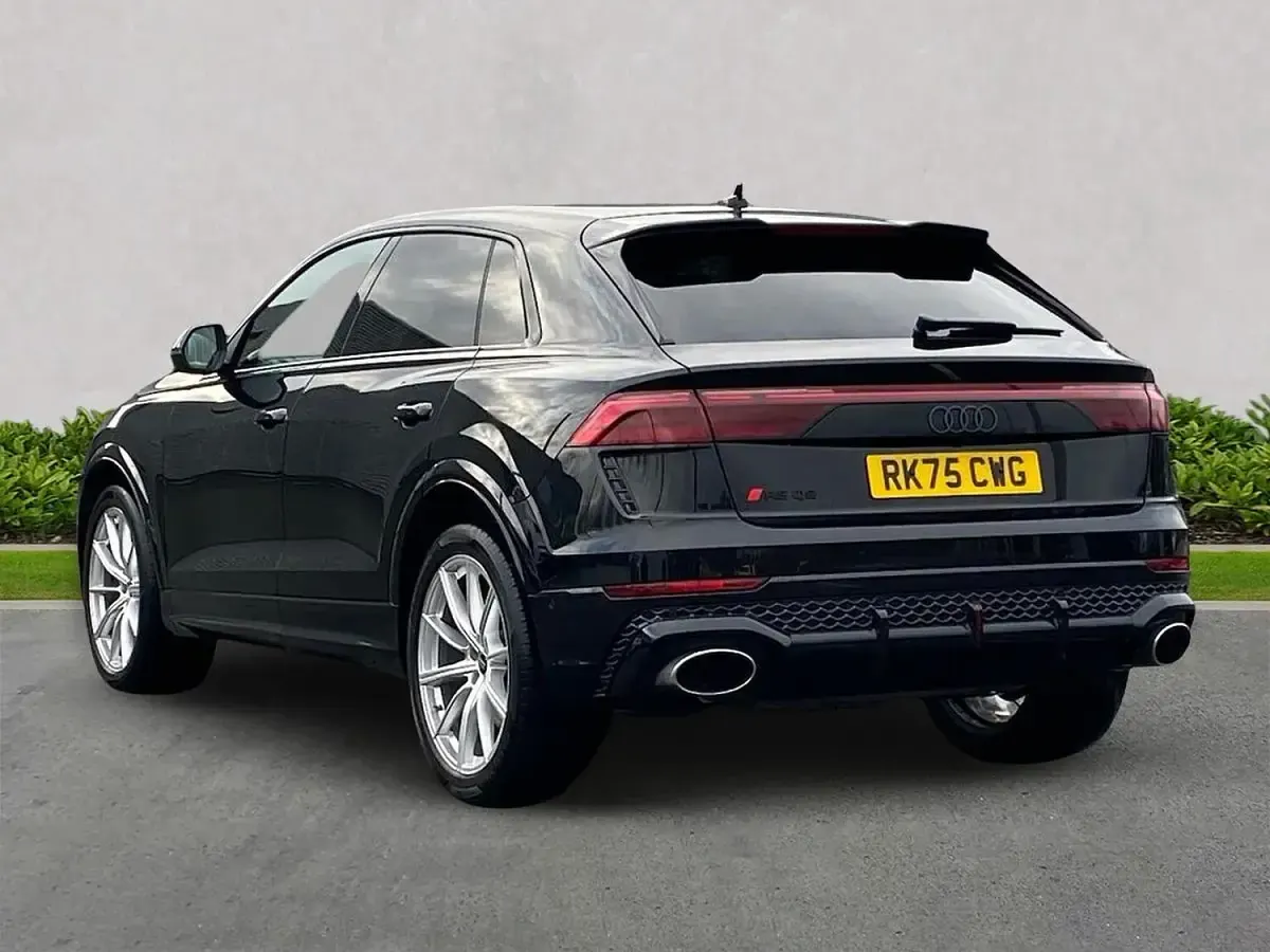 Używany Audi RS Q8 Comfort 600 KM (441 kW) 2025 Czarny SUV