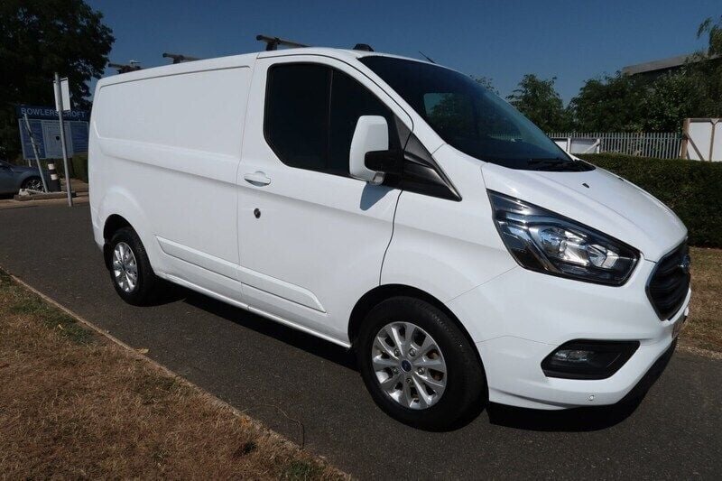 White Used 2020 Ford Transit Custom Limited | £9,995 (Super price) - Image 1/4