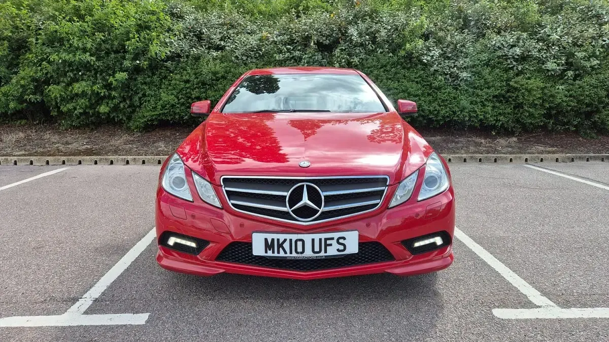 Used Mercedes E250 2010 Red Coupe