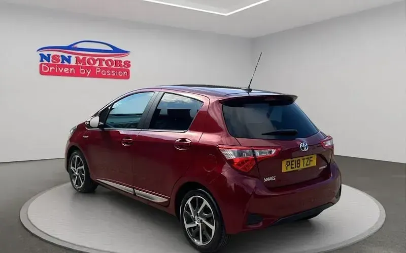 Used Toyota Yaris 101 HP (74 kW) 2020 Hatchback