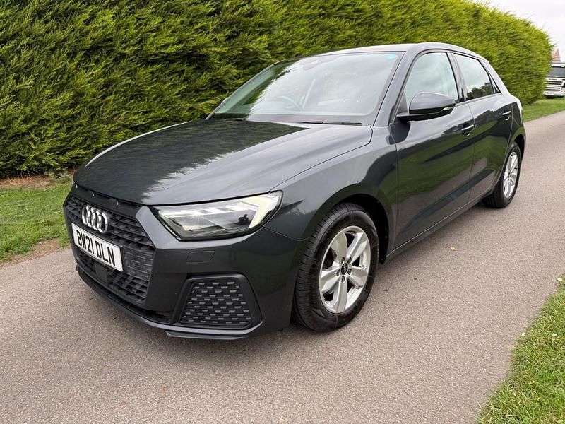 Begagnad Audi A1 2021 Grå SUV