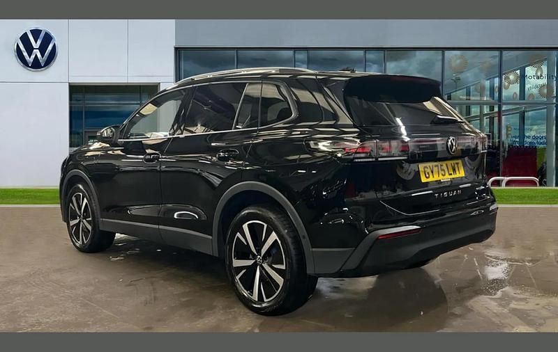 New VW Tiguan Match 200 HP (147 kW) 2026 Black SUV