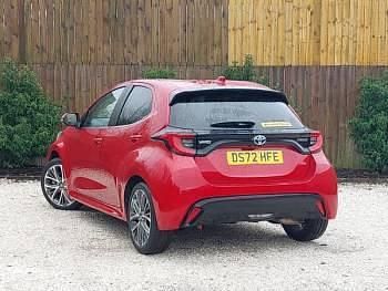 Used Toyota Yaris 116 HP (85 kW) 2023 Red Hatchback