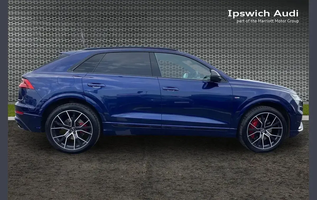 Used Audi Q8 Competition 456 HP (335 kW) 2021 Blue SUV