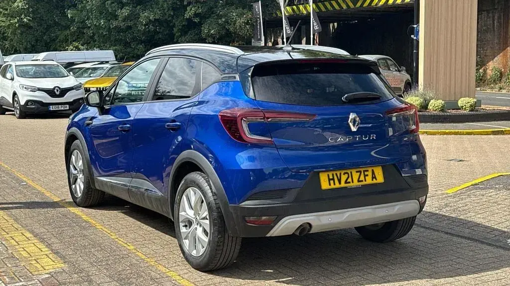 Used Renault Captur Iconic 130 HP (95 kW) 2021 Blue SUV