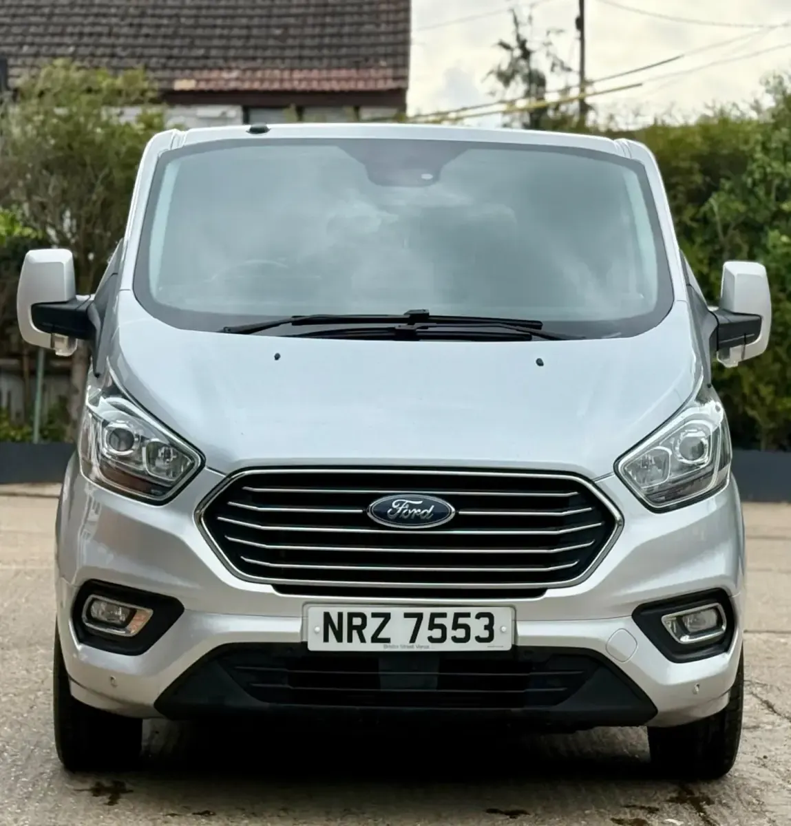 Begagnad Ford Tourneo Custom Zetec 2018 Silver Van