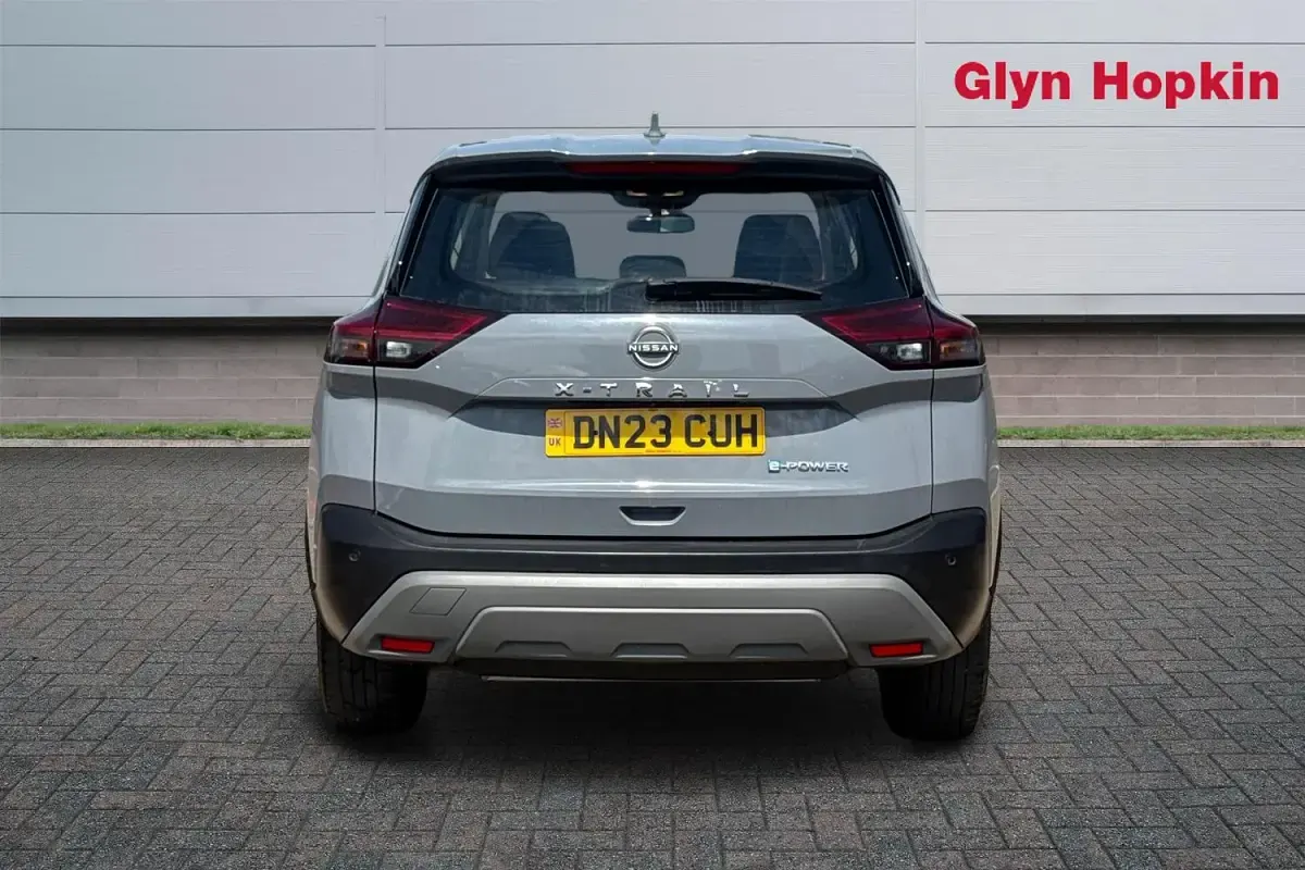 Used Nissan X-Trail Acenta Premium 213 HP (156 kW) 2023 Grey SUV