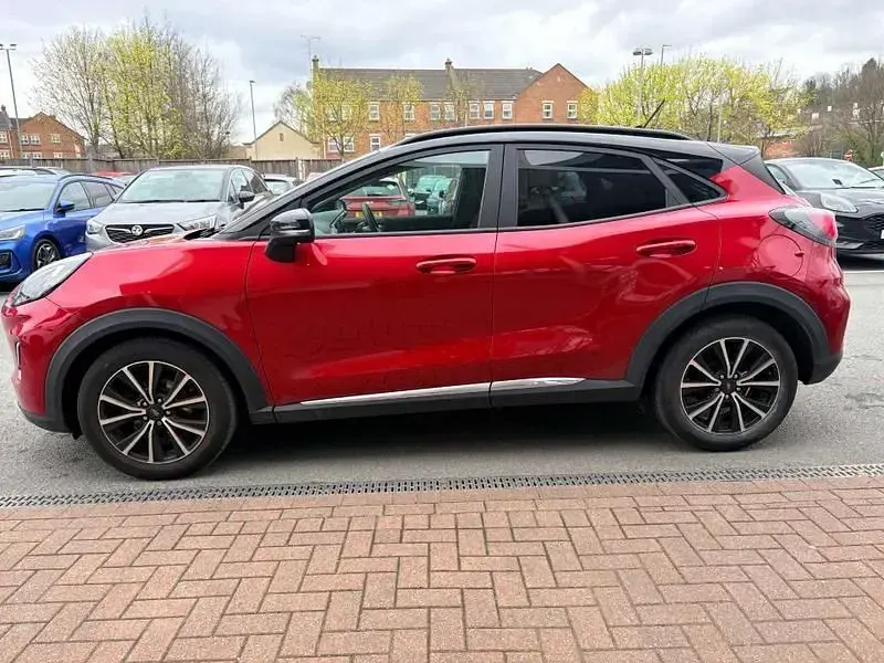 Używany Ford Puma Titanium 2023 Czerwony SUV