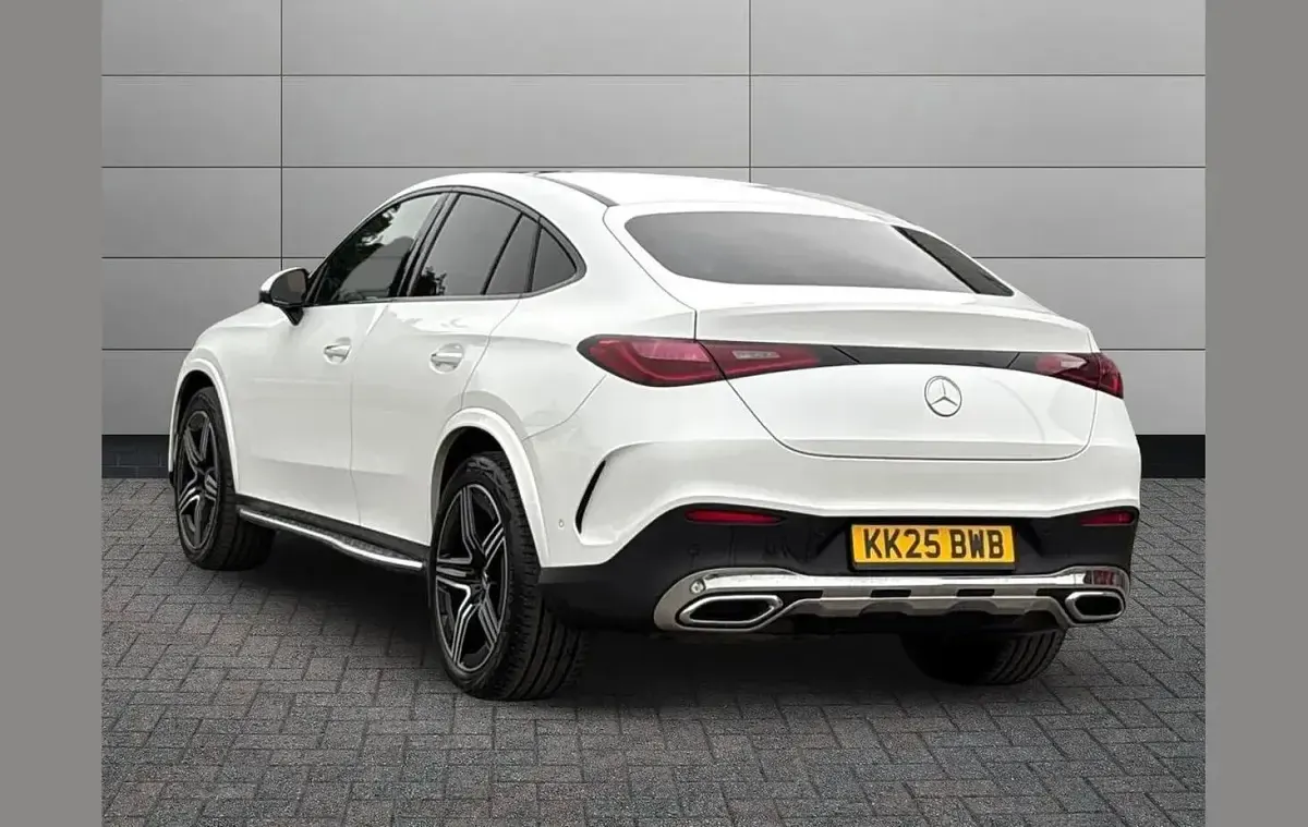 Used Mercedes GLC220 AMG Line Premium 194 HP (142 kW) 2025 White SUV