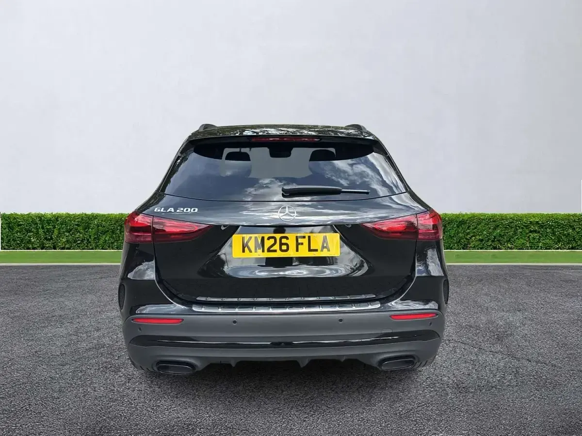 Used Mercedes GLA200 AMG Line Premium Plus 161 HP (118 kW) 2026 Black SUV