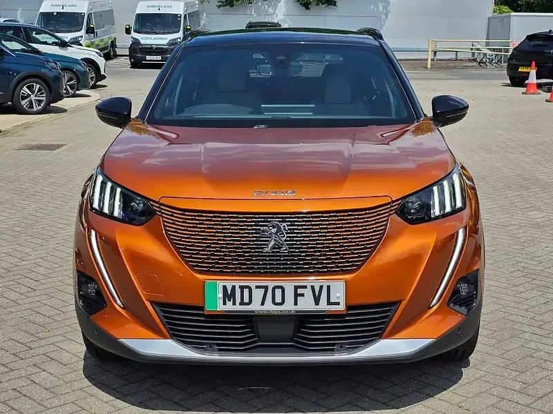 Used Peugeot 2008 Premium 100 kW (136 HP) 2021 Orange SUV