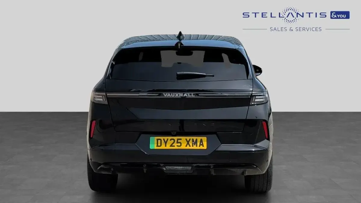 Used Vauxhall Grandland Ultimate 154 kW (210 HP) 2025 Black SUV