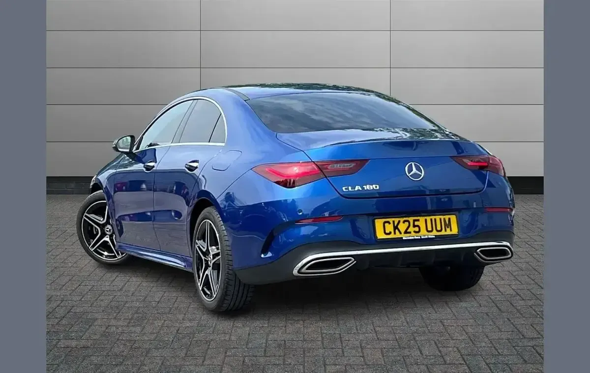 Used Mercedes CLA180 Executive 134 HP (98 kW) 2025 Blue Coupe