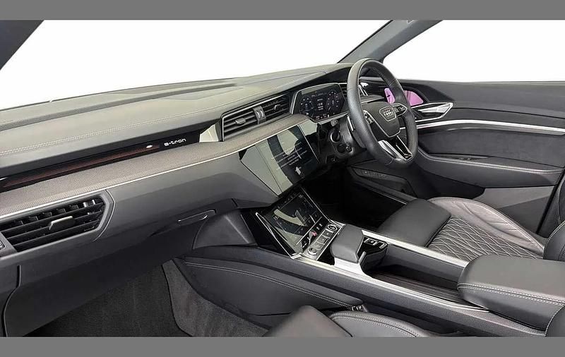 Used Audi Q8 e-tron Comfort 300 kW (408 HP) 2023 Grey SUV