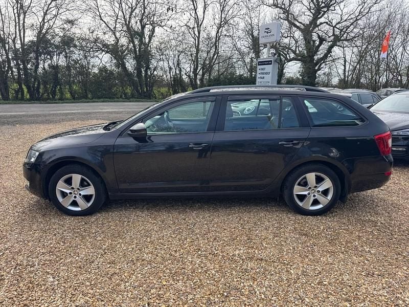 Used Skoda Octavia SE 2014 Black Hatchback