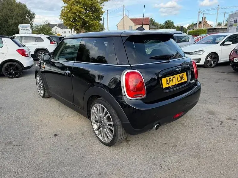 Used Mini Cooper D Seven 114 HP (83 kW) 2017 Black Hatchback