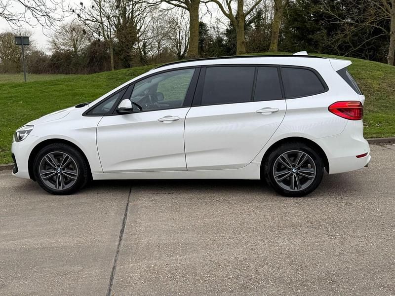 Used BMW 218 Sport Line 2018 White Estate