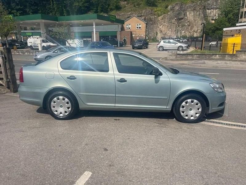 Used Skoda Octavia 2010 Green Hatchback