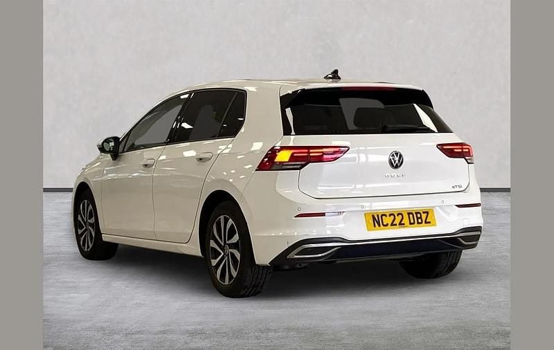 Used VW Golf VIII Active 147 HP (108 kW) 2022 White Hatchback