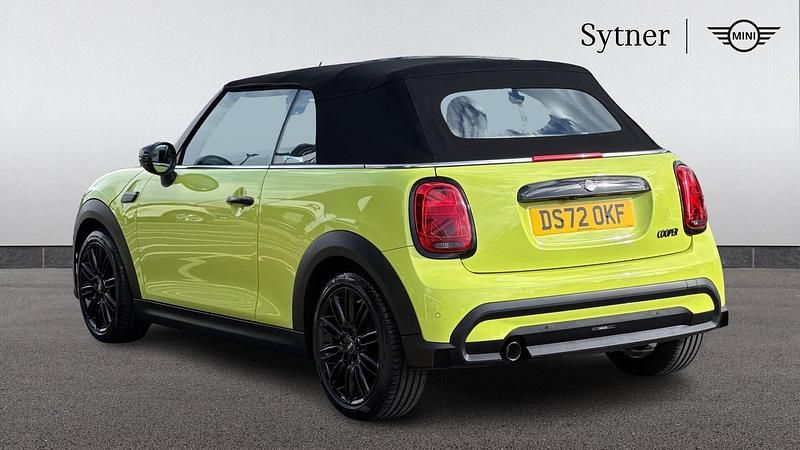 Used Mini Cooper Exclusive 134 HP (98 kW) 2022 Yellow Hatchback