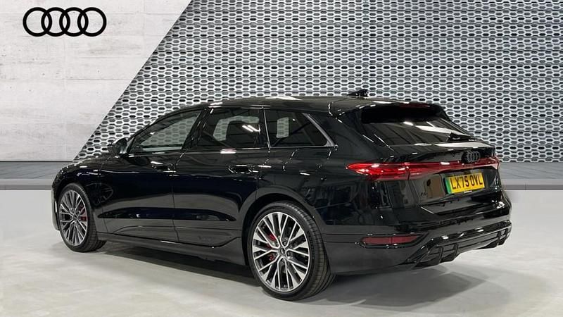 Usado Audi A6 e-tron Performance 269 kW (367 HP) 2025 Preto Carrinha