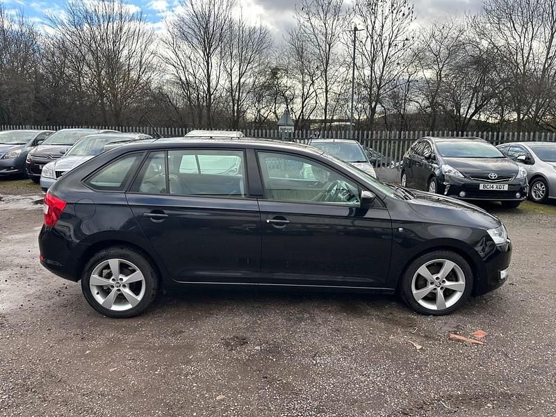 Gebraucht Skoda Rapid Elegance 105 PS (77 kW) 2014 Schwarz Kleinwagen