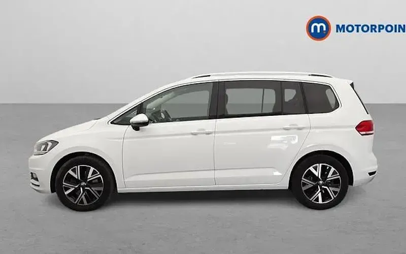 Used VW Touran SEL 150 HP (110 kW) 2025 White MPV