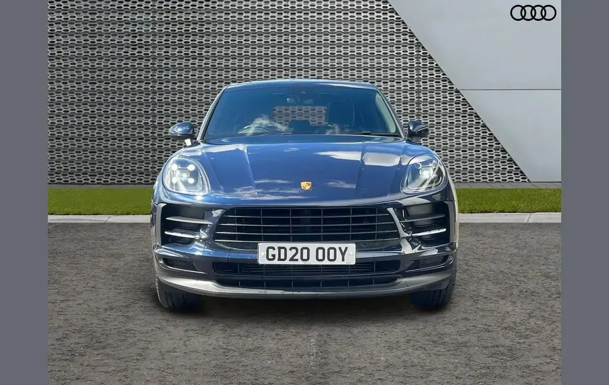 Usado Porsche Macan 241 HP (177 kW) 2020 Azul SUV