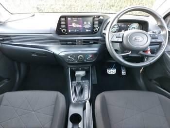 Used Hyundai Bayon SE 100 HP (73 kW) 2022 White SUV