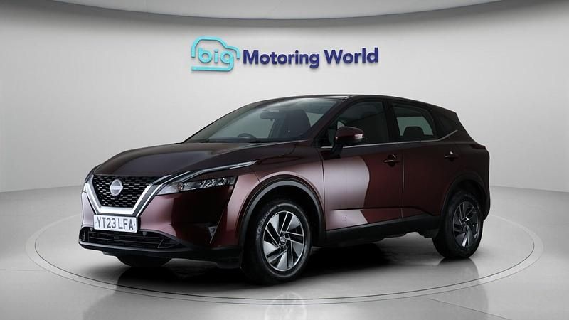 Used Nissan Qashqai Acenta Premium 138 HP (101 kW) 2023 Red SUV