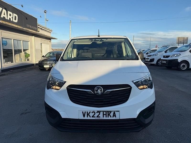 Used Vauxhall Combo 100 HP (73 kW) 2022 White Van