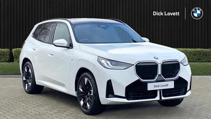 White Used 2025 BMW X3 M Sport SUV | £48,555 (Expensive) - Image 1/4