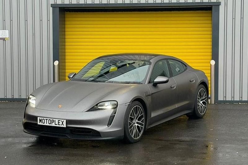 Used Porsche Taycan 350 kW (476 HP) 2021 Sedan