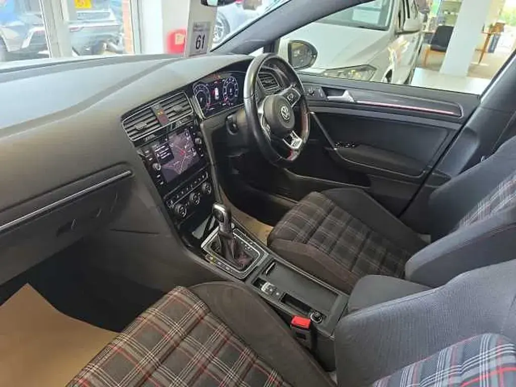 Used VW Golf VII 245 HP (180 kW) 2019