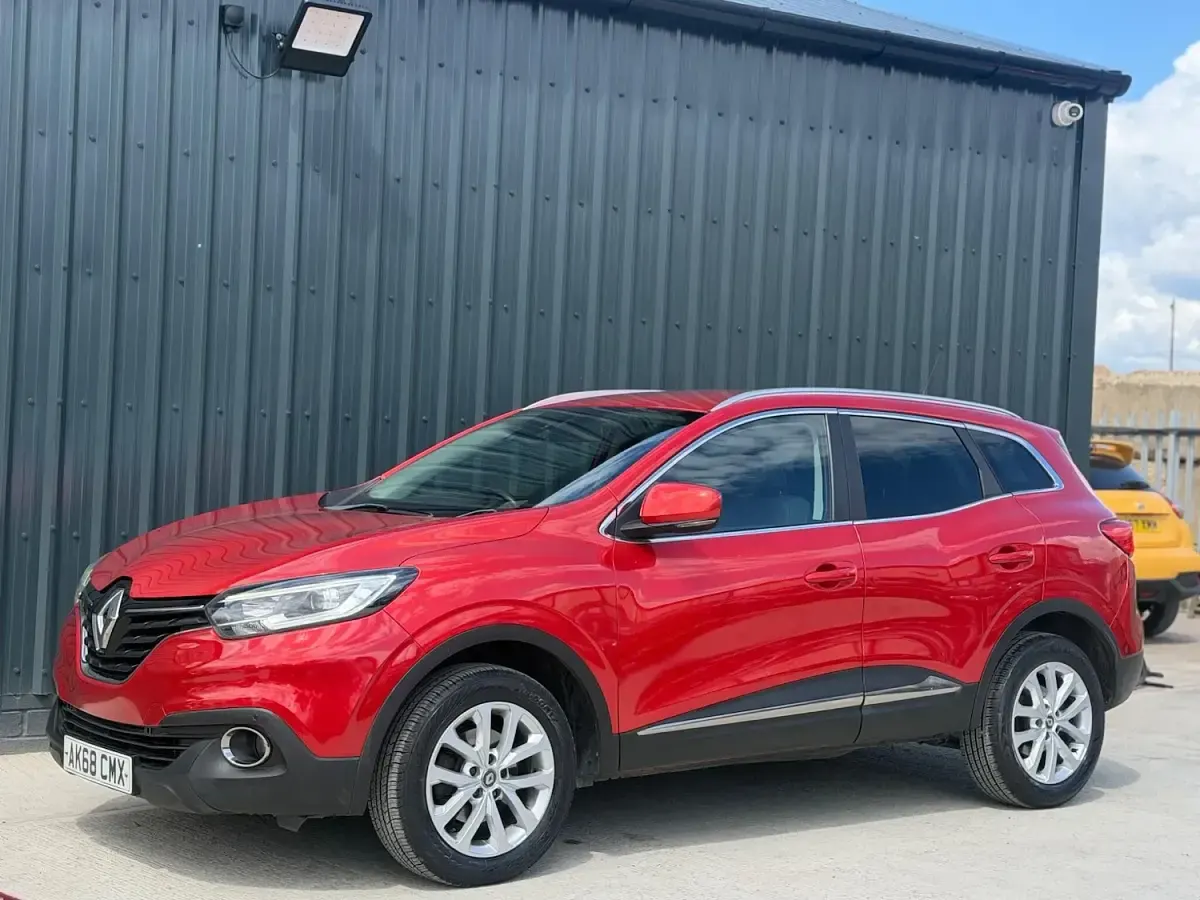 Used Renault Kadjar Dynamique 130 HP (95 kW) 2018 Red SUV