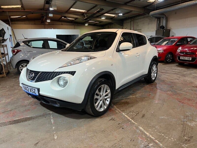 White Used 2012 Nissan Juke Tekna SUV | £3,295 (Good price) - Image 1/4