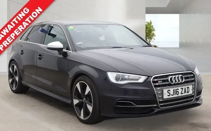 Used Audi S3 Sportback Comfort 300 HP (220 kW) 2016 Hatchback