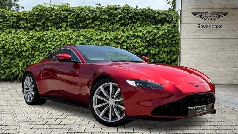 Hyper red Used 2024 Aston Martin Vantage Coupe | £104,990 (Expensive) - Image 1/4