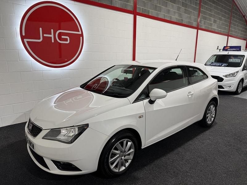White Used 2012 Seat Ibiza SE Hatchback | £3,995 (Fair price) - Image 1/4