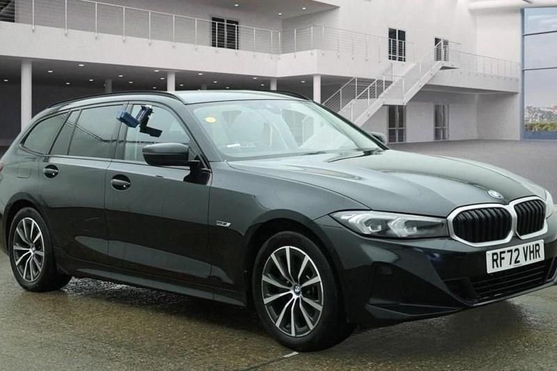 Used BMW 330e Sport Line 288 HP (211 kW) 2023